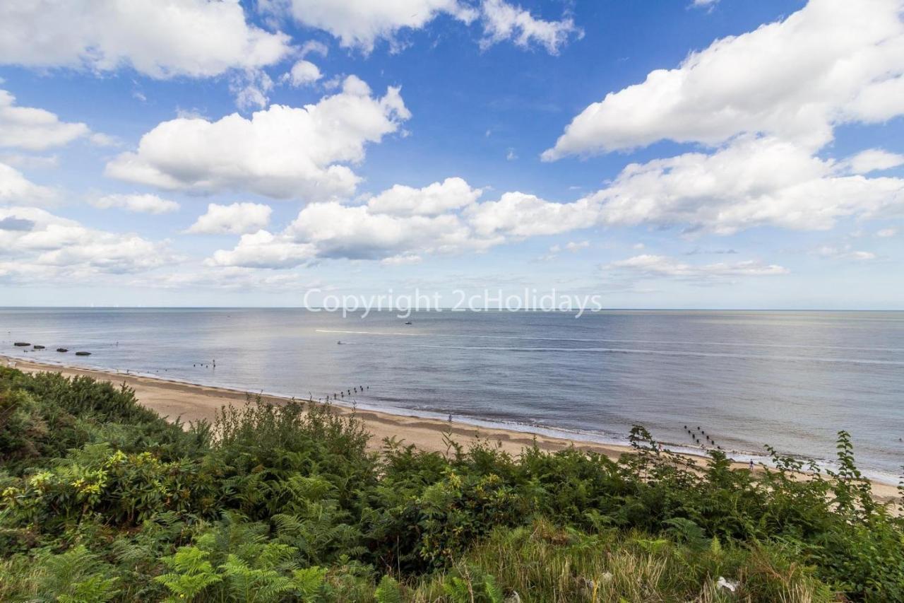 Pet Friendly, Luxury With Decking In Suffolk Near The Ref 32108a